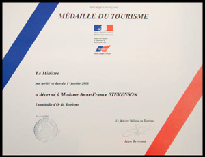 Gold medal from the French minister for excellent services in 2006